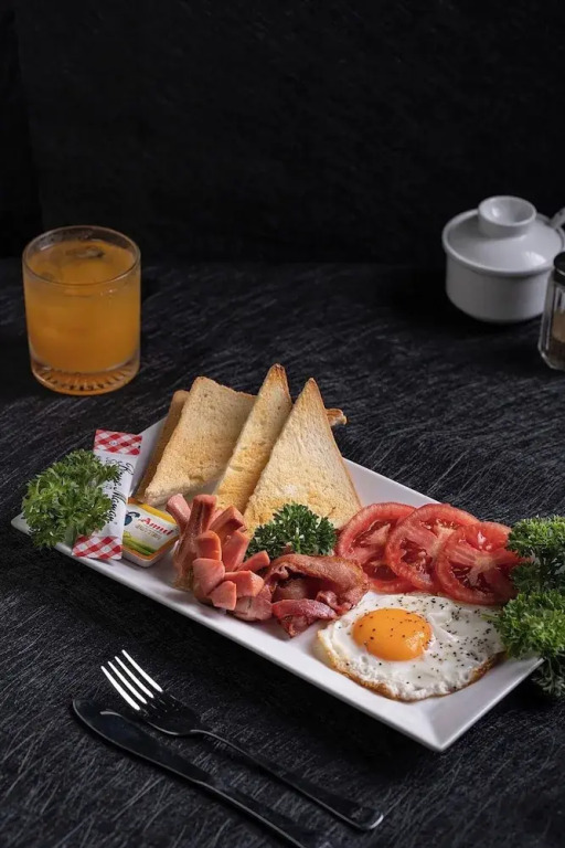 Queen Cafe Hotel