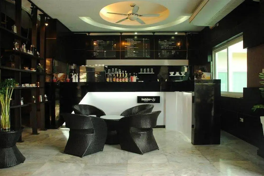 Royal Hotel