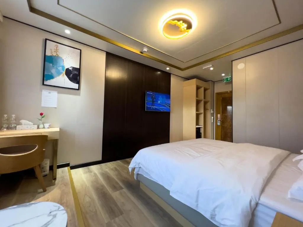 Mr.Liao Hotel