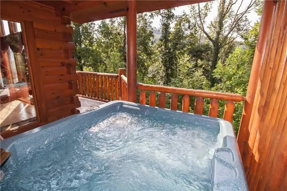 Kissing Retreat - Two Bedroom Cabin