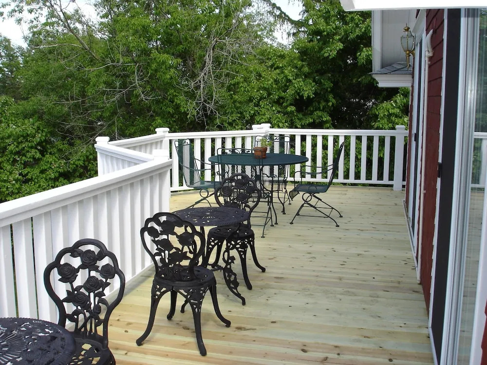 Park Street Inn Bed and Breakfast