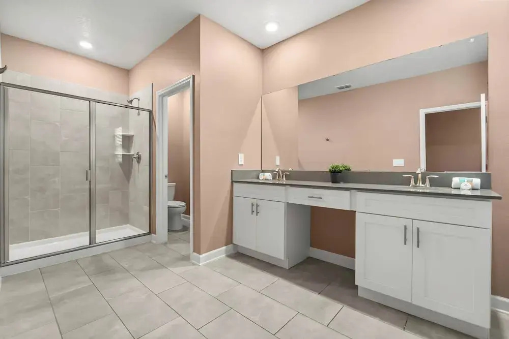 Upstay Modern 5BR Resort Home w Pool & Hot Tub
