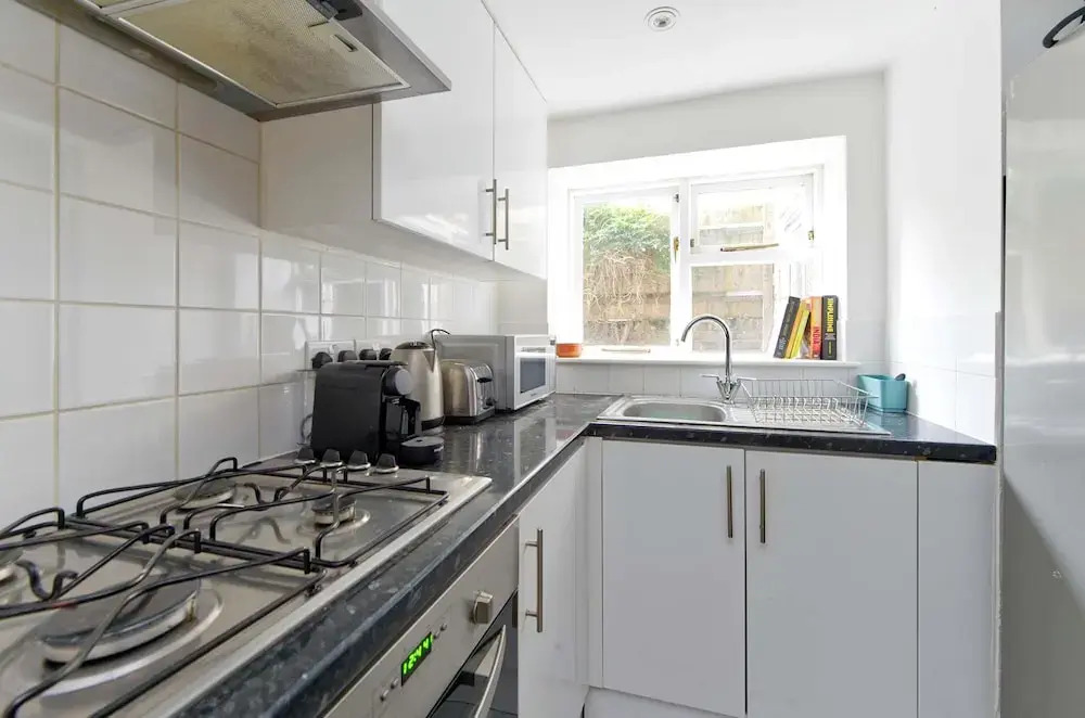 Lovely 2 bed Flat With Garden in Queen s Park