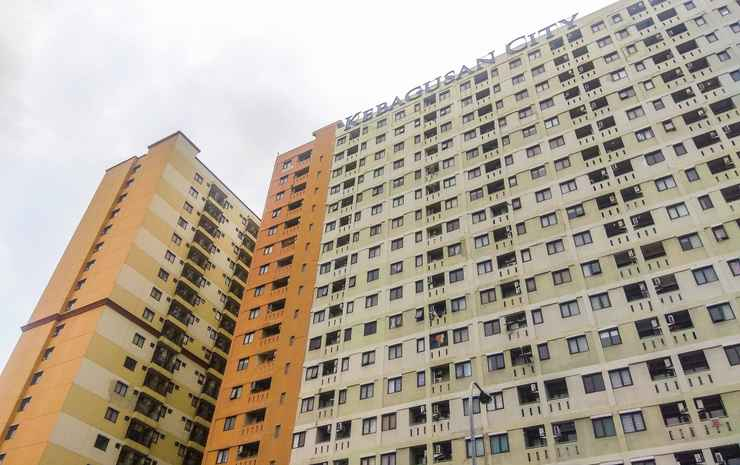 Homey and Simply Studio Room at Kebagusan City Apartment