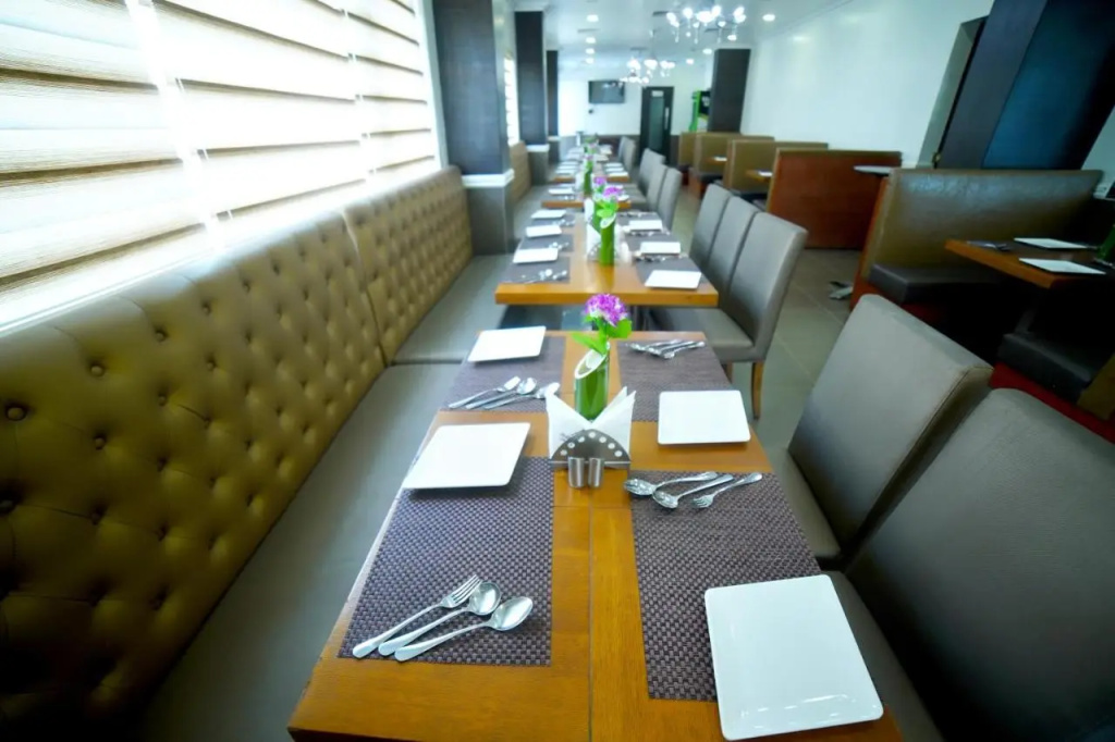 Alexander Luxury Hotel