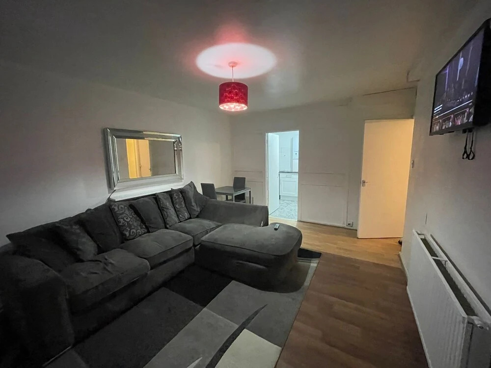 New! Xtra Large 4 Bedroom Up to 14 Guests