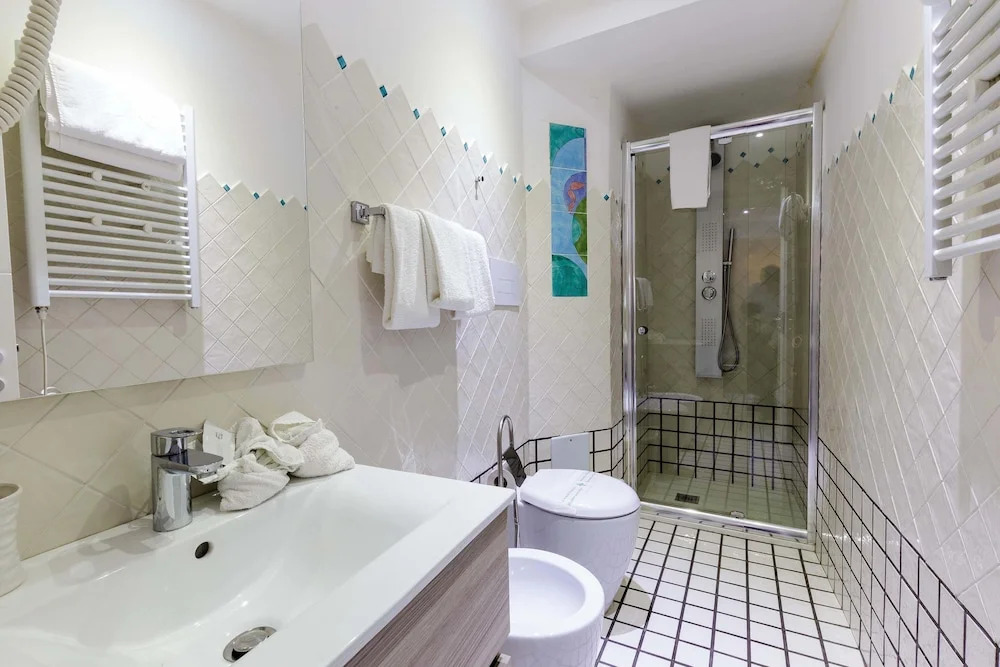 Beach Hotel 14Leoni b&b