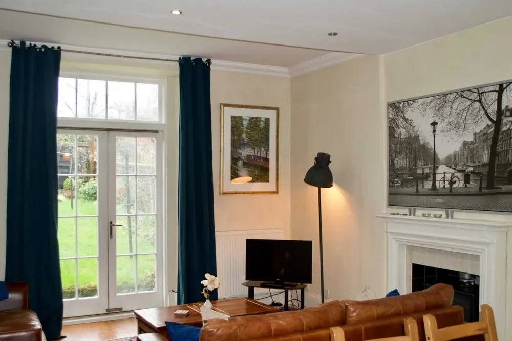 3 Bedroom Home With Garden Near Edinburgh New Town