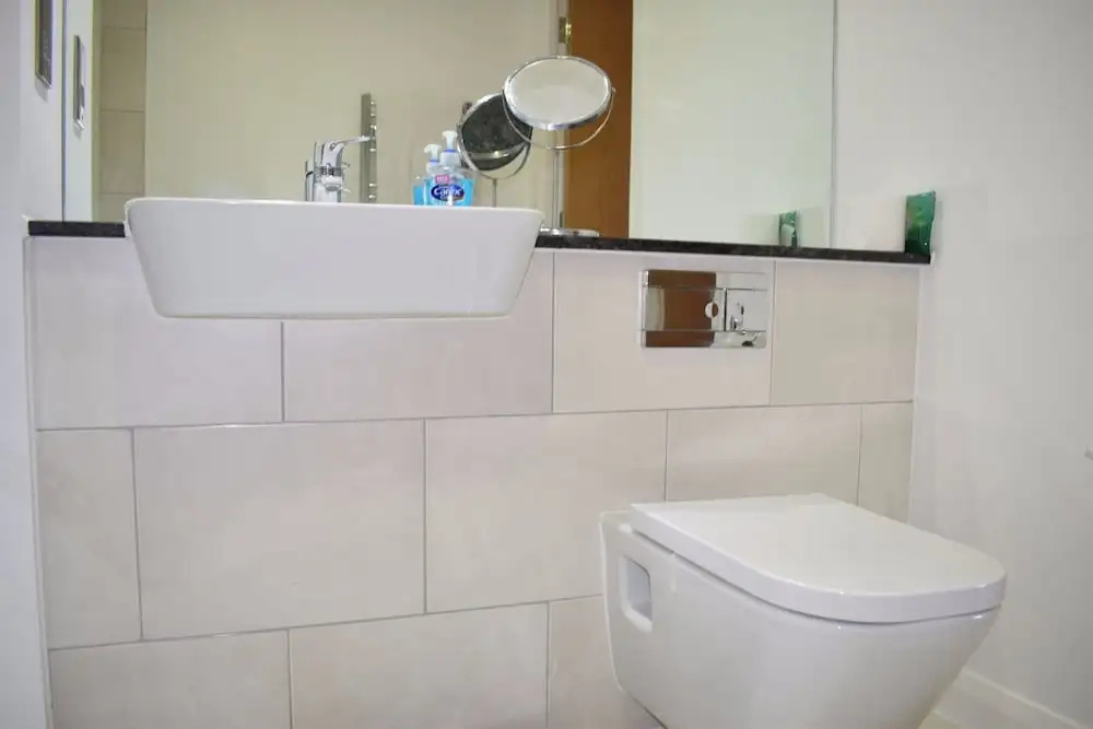 Spacious Apartment in Fantastic Location