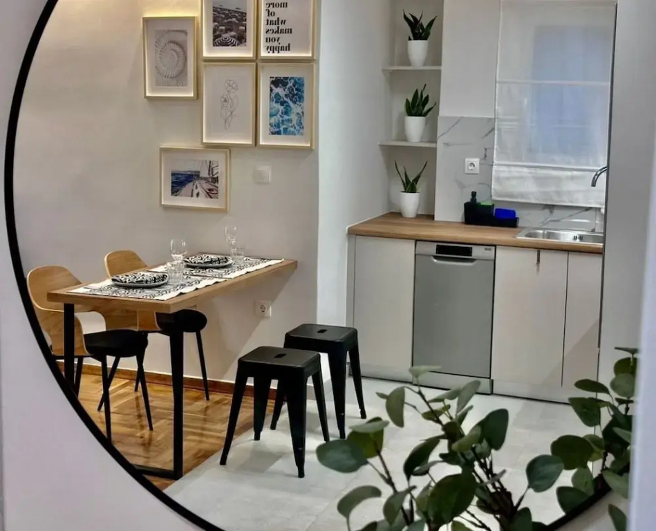O&O GROUP -Classy Urban Haven Near Psyri