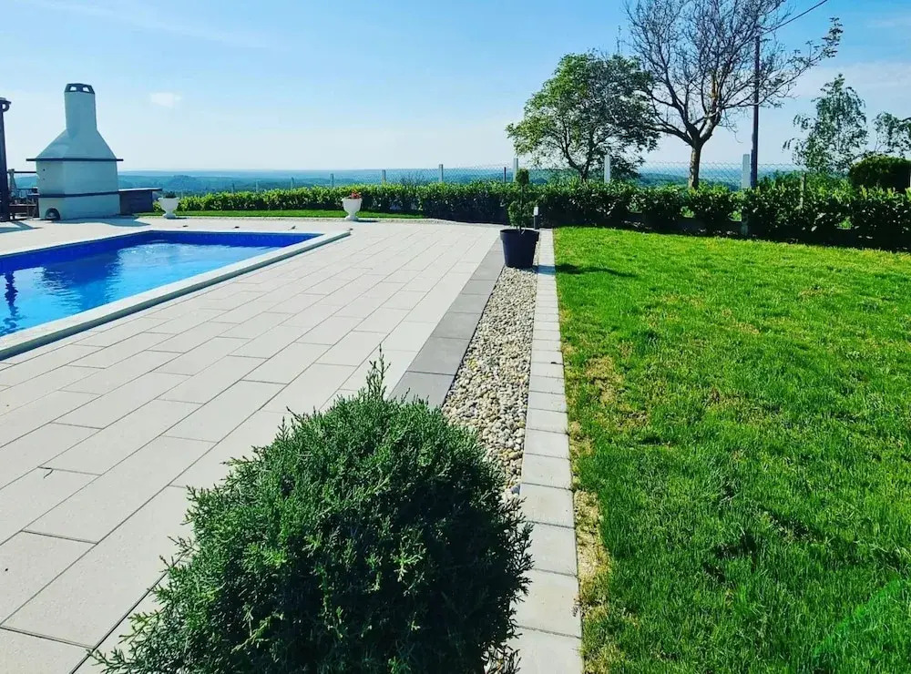 Villa Cerina - Three Bedorom Villa with Outdoor Swimming Pool
