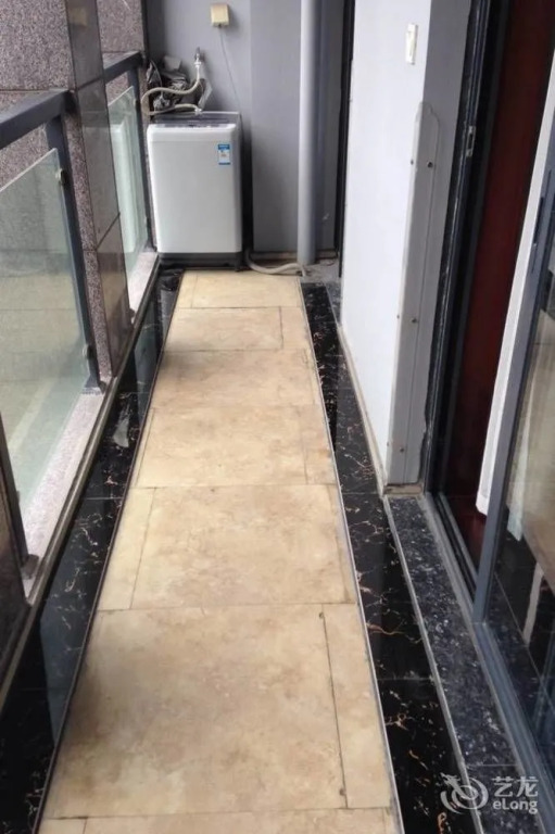 Xuanlong Apartment Hotel