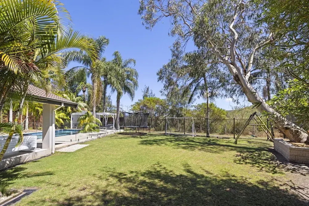 Spacious 4-bed Home Near Avalon Beach