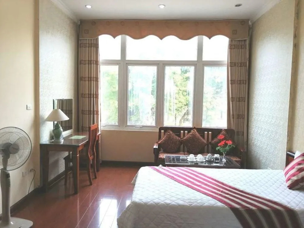 Clover Hotel