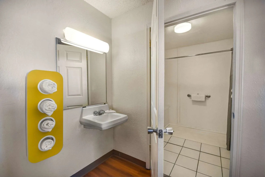 Motel 6-North Ridgeville, OH - Cleveland Intl Airport - N Ridgeville