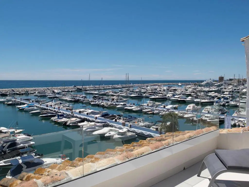First Line Duplex Puerto Banus Sleeps 8 People