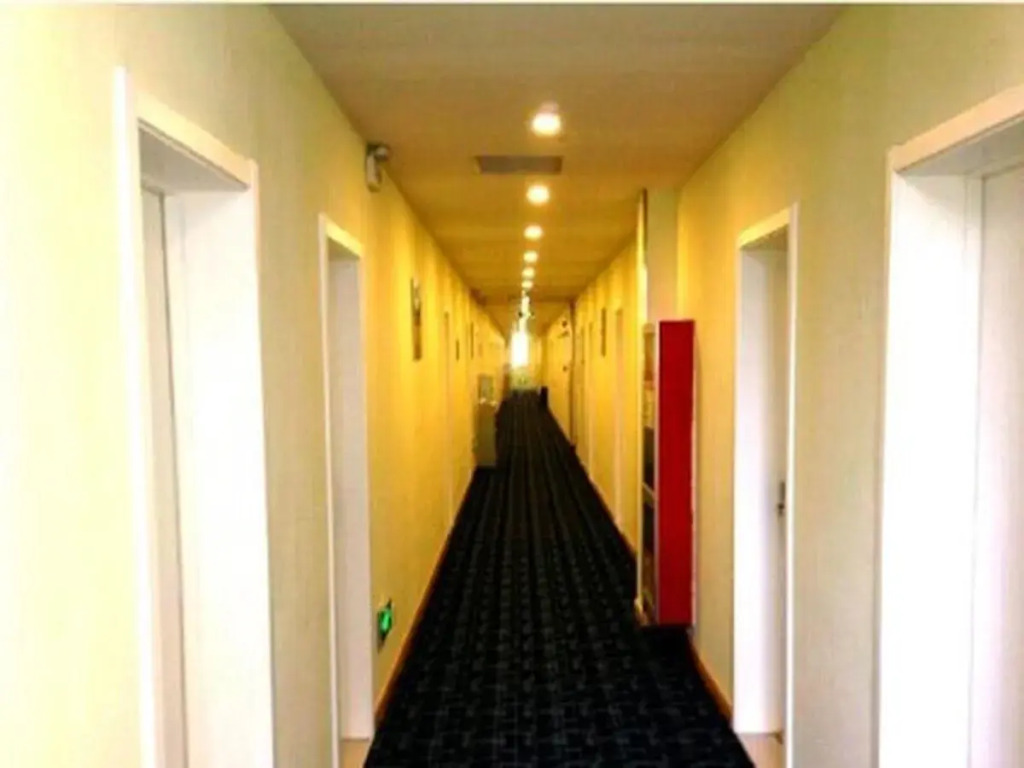 7 Days Inn Zibo Linzi Tianqi Road Qinayingcheng Branch