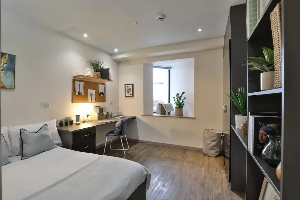 For Students Only - B16 Accommodations in Birmingham