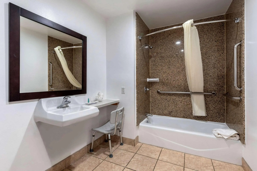 Rodeway Inn Carson - Los Angeles South