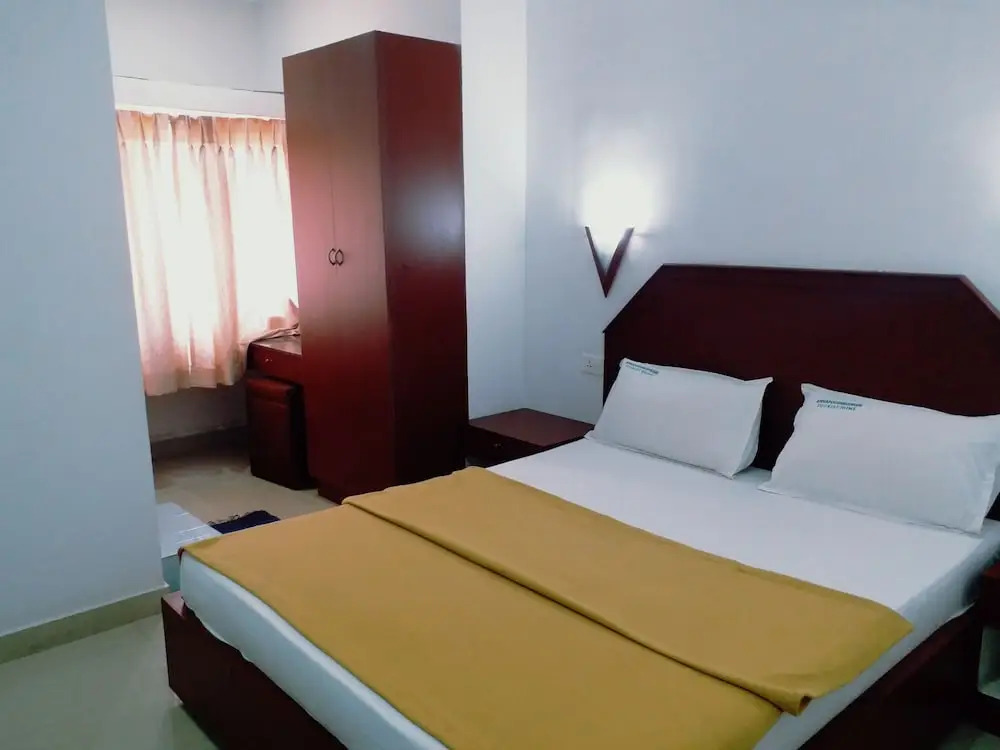 Annapoorneshwari Tourist Home