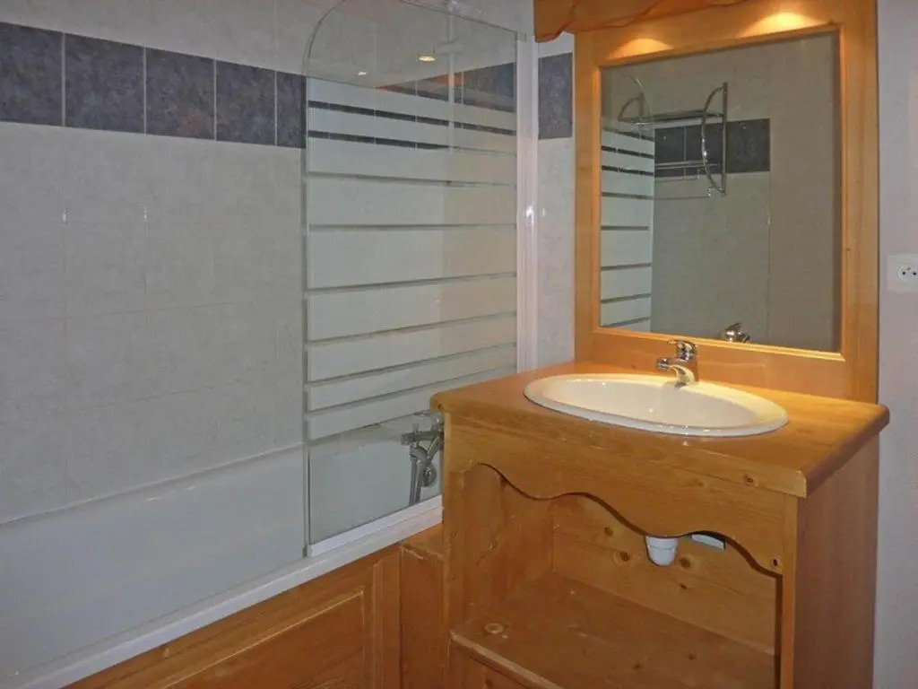 Duplex standing 2 ch + coin montagne, au pied des pistes, 9 pers, animaux admis - FR-1-322-239