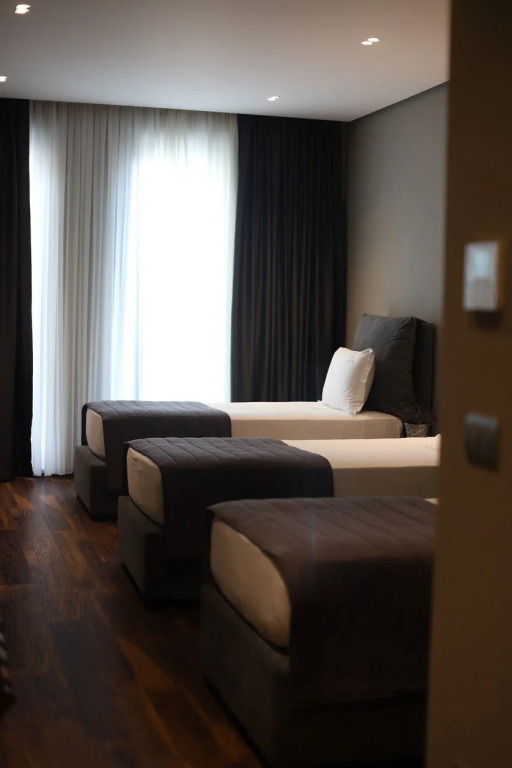 Supreme Hotel