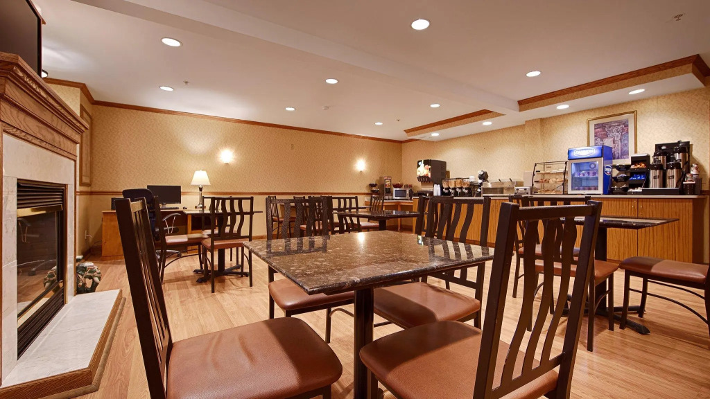 Best Western Crown Inn & Suites - Batavia