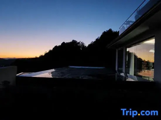 Tengchong Yunju Star Hot Spring Resort