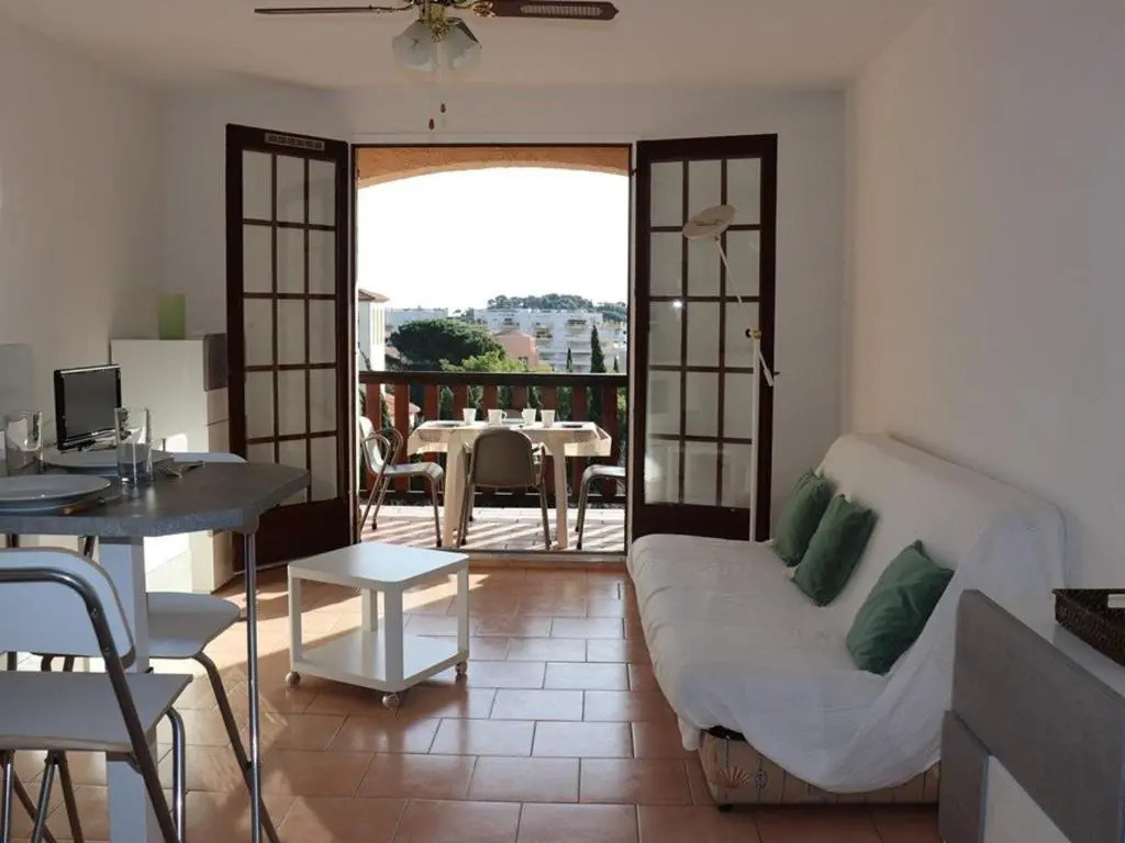 Studio Cavalaire-sur-Mer, 1 pièce, 4 personnes - FR-1-100-119