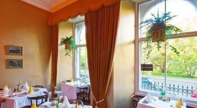 Halcyon Hotel