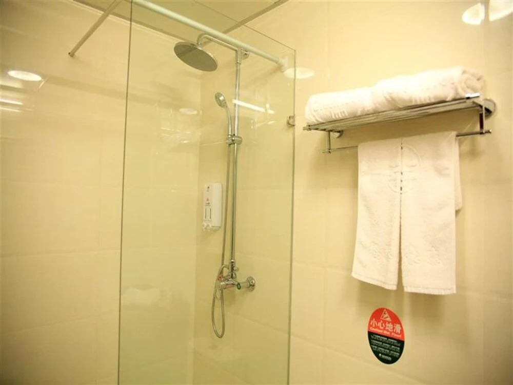 GreenTree Inn Shangqiu Guide Road Express Hotel