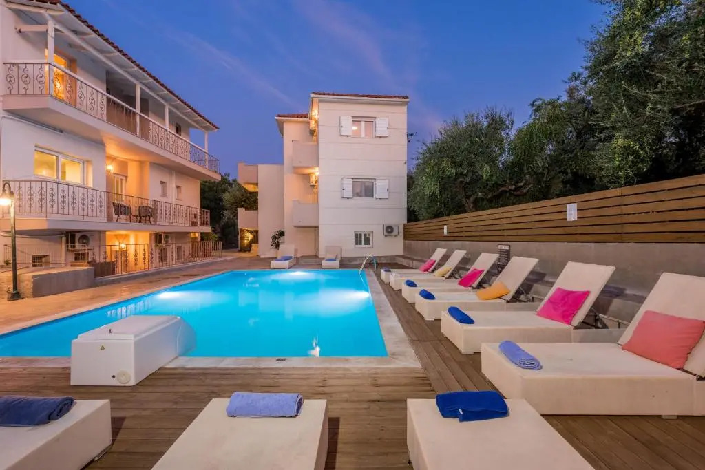 Astarte Villas - Asante 5 Bedroom Villa with Private Pool