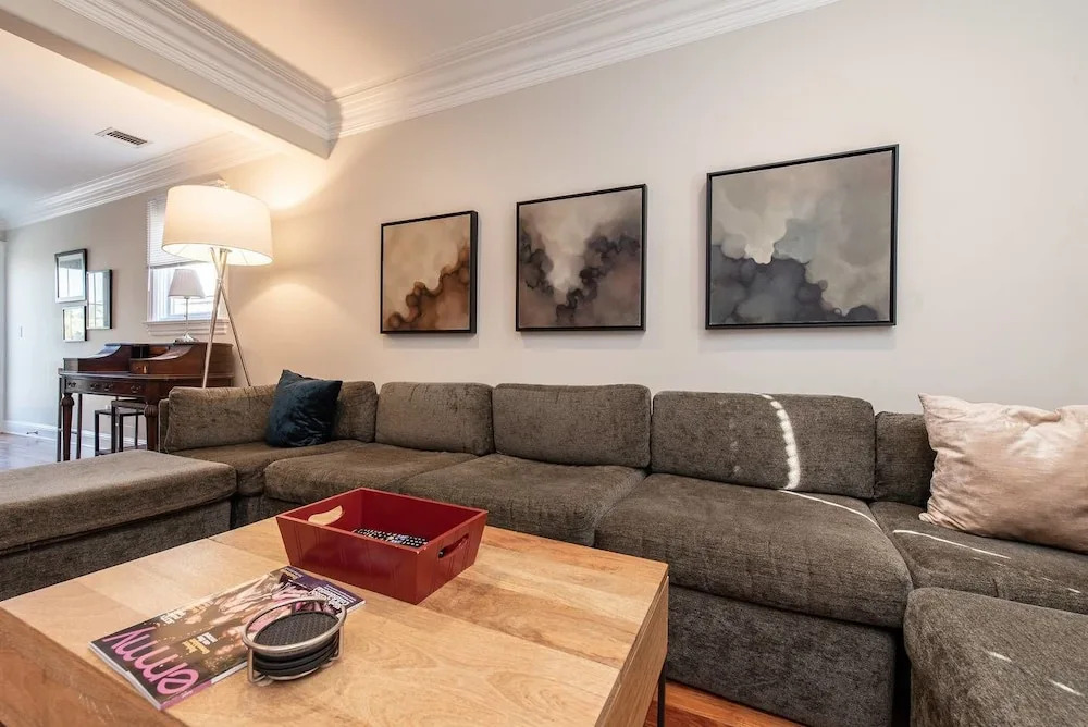 3BR Atwater House Spacious Backyard Sleeps 6