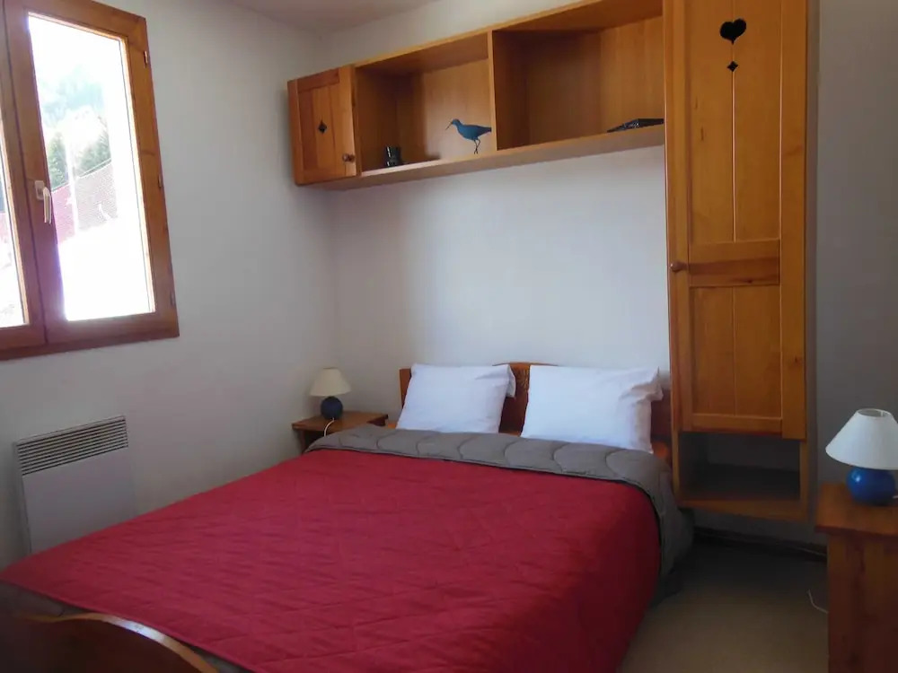 Lou Services Apartment H01 LSI 001