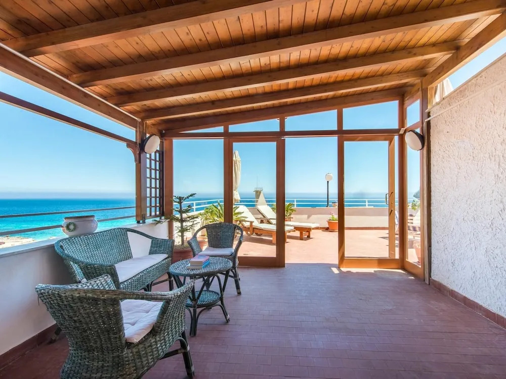 Casa con Terrazza all Addaura by Wonderful Italy