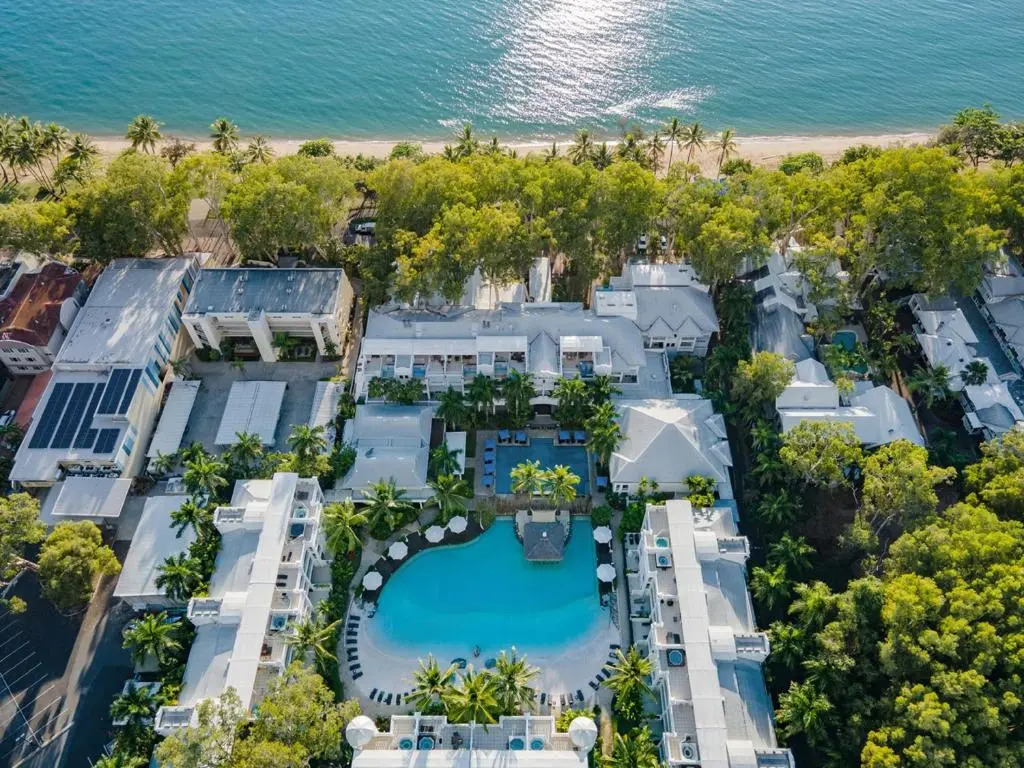 Palm Cove Beach Club Apartment