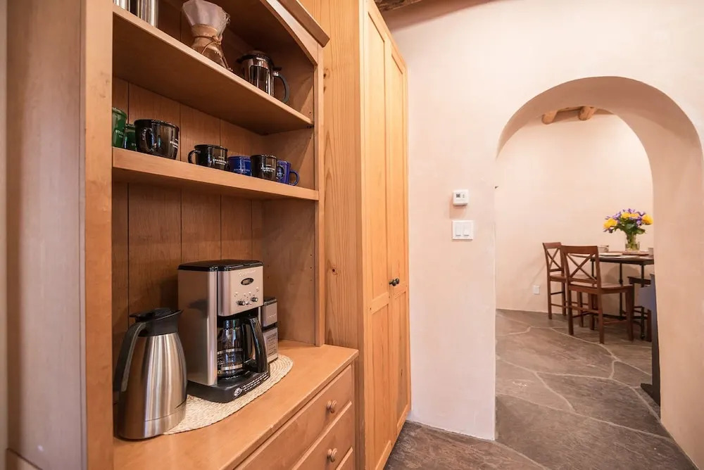 Corazon - Historic Luxury, Just Blocks to the Plaza, Excellent Outdoor Space