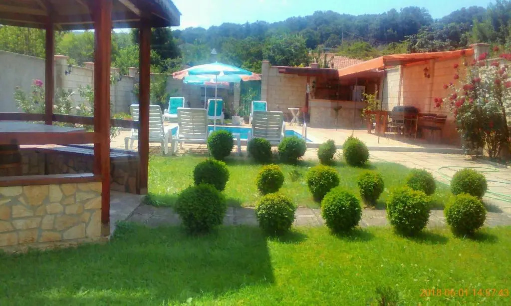 Hotel Barba Yani