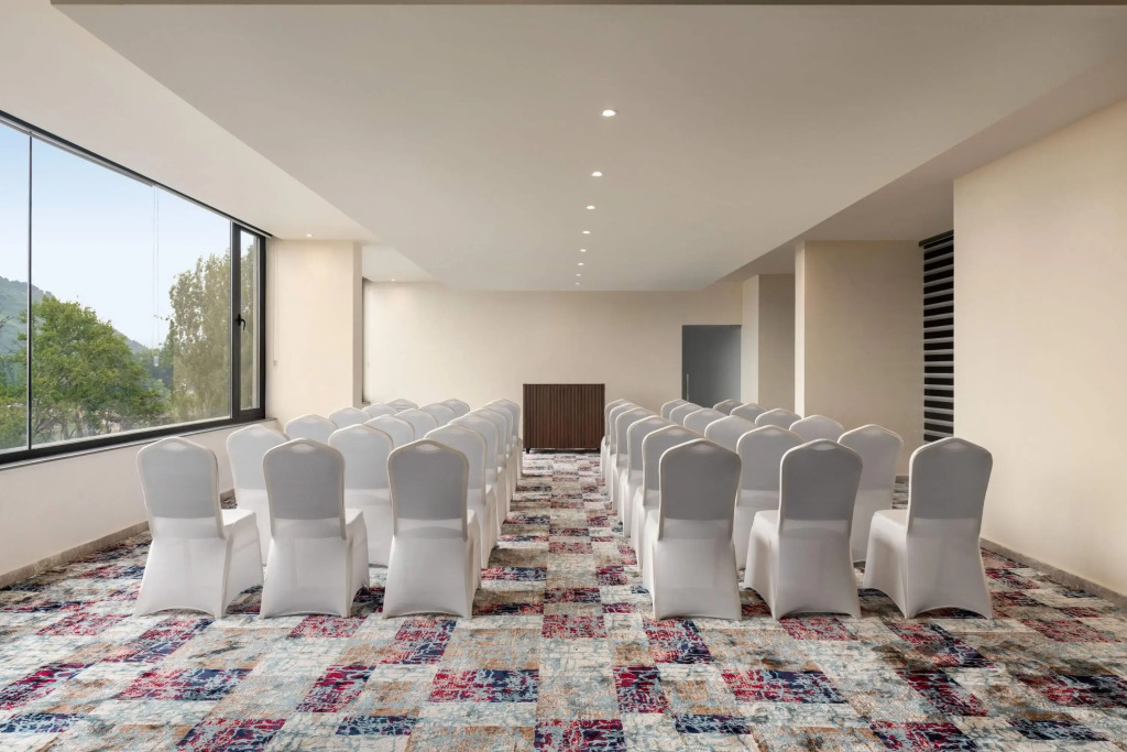 Ramada Encore by Wyndham Rajbagh Srinagar