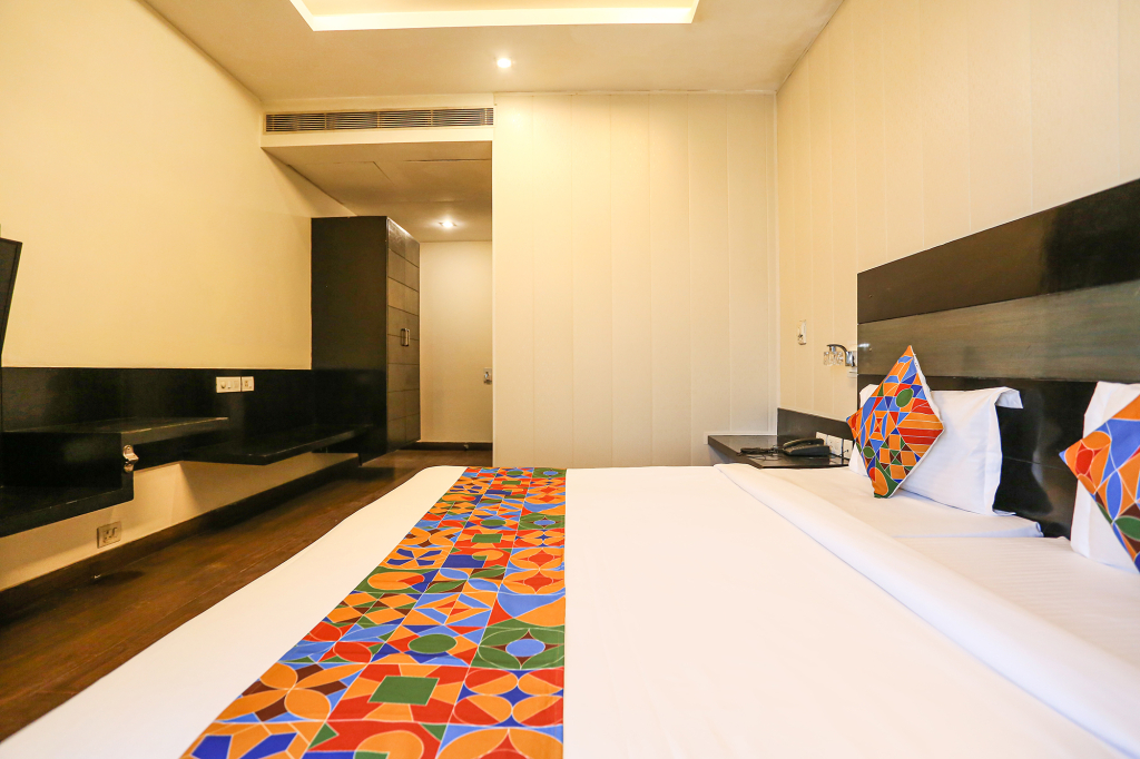 Capital O 605 Hotel Camria