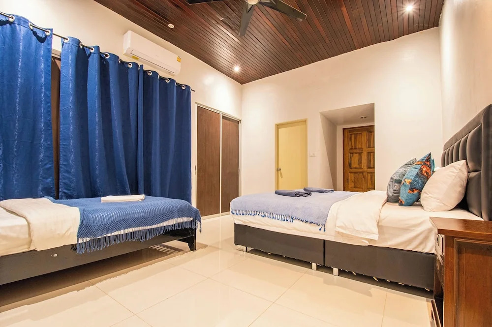 Seaside Villa 3 Pools, 2 mins walk to beach