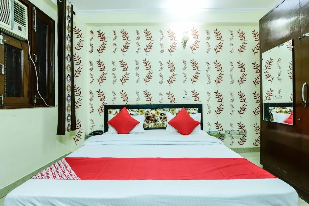 OYO 24298 KP Hotel