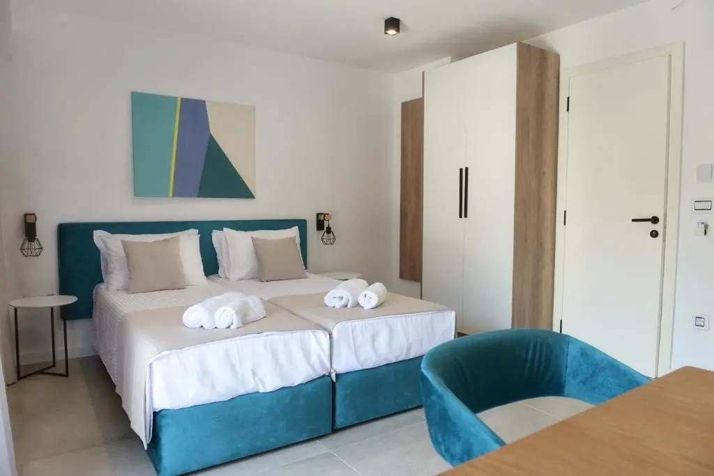 9 apartments