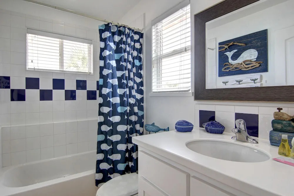The Friday Life Vw26 5 Bedrooms 4.5 Bathrooms Condo