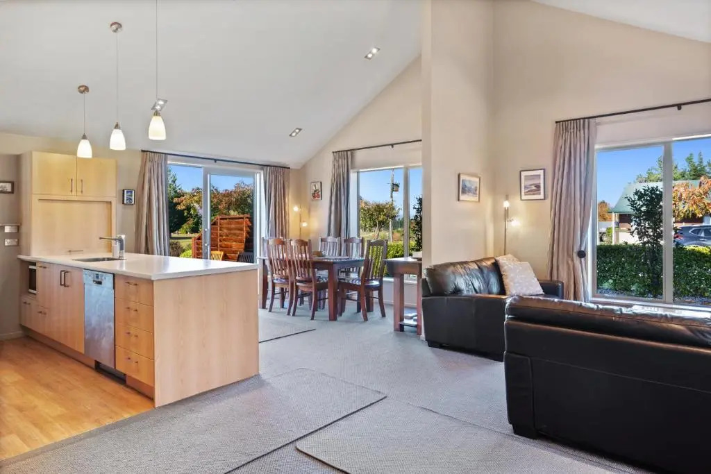Fairway Cottage - Hanmer Springs Holiday Home