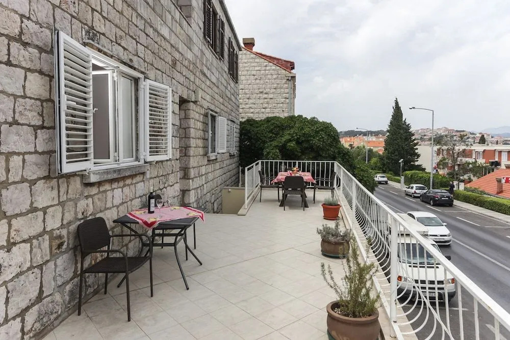 Apartments Sisic