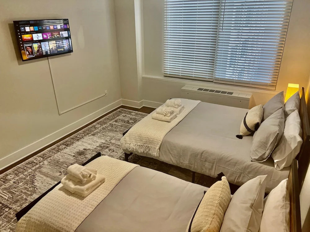 ComfyGetaway by DC,Metro,Airport