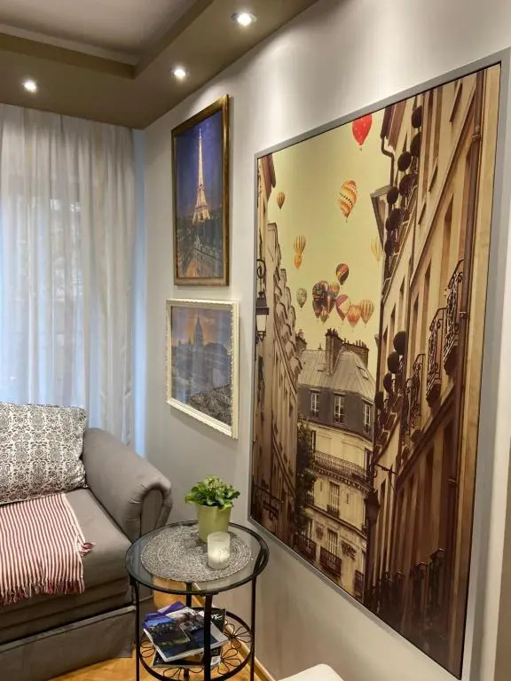 Apartment D-22