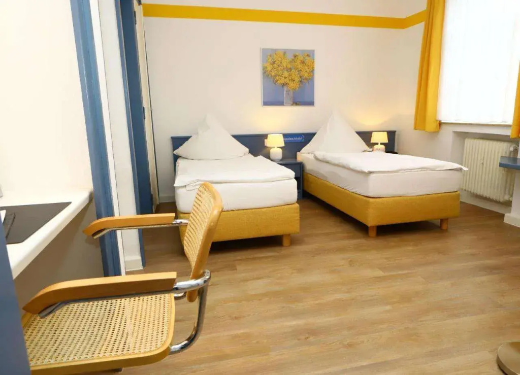 City Hotel