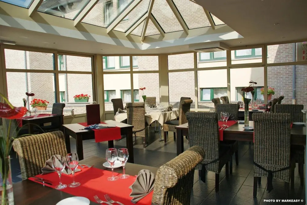 Threeland Hotel
